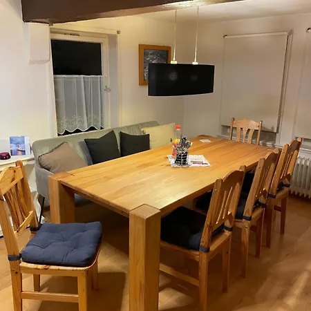 Lindenhof - Zentral Zwischen Marburg Und Giessen-wetzlar Farm stay Weimar (Lahn)